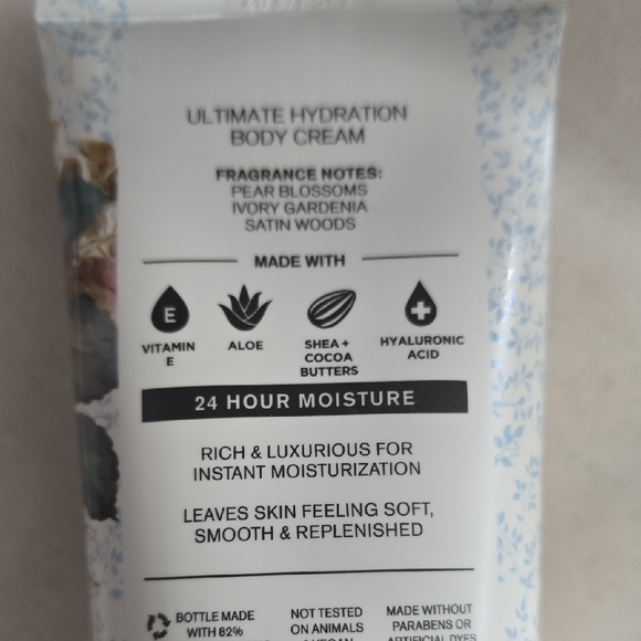 Bath & Body Works (BBW) - Dressed in White Body Cream - Picture 5 of 5